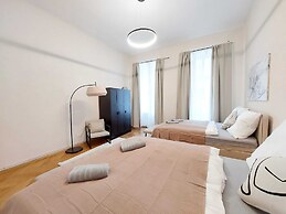 Stylish Apartments near AKH