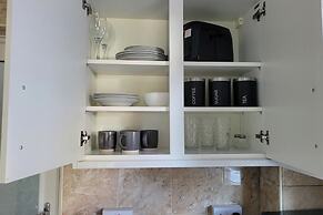 Bright & Homely Apartment