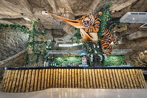 Tiger Complex Hotel