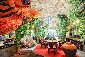 Tiger Complex Hotel