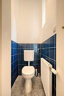 City Apartment - 5 min to Metro