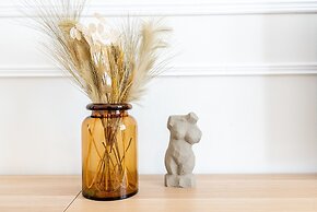 City Apartment - 5 min to Metro