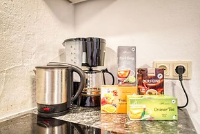 City Apartment - 5 min to Metro