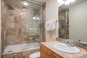 Bear Creek Lodge 109a 1 Bedroom Condo by Alpine Lodging Telluride