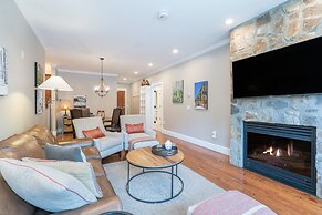 River Club 104 2 Bedroom Condo by Alpine Lodging Telluride