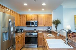 Bear Creek Lodge 205a 1 Bedroom Condo by Alpine Lodging Telluride