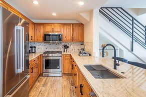 Bear Creek Lodge 411 4 Bedroom Condo by Alpine Lodging Telluride