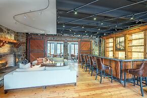 River Club 105 2 Bedroom Condo by Alpine Lodging Telluride