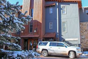 River Club 105 2 Bedroom Condo by Alpine Lodging Telluride