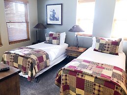 Bear Creek Lodge 301a 1 Bedroom Condo by Alpine Lodging Telluride