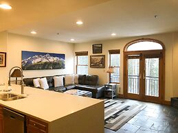 Bear Creek Lodge 209a 1 Bedroom Condo by Alpine Lodging Telluride