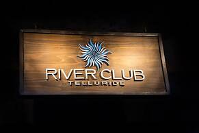 River Club 207 2 Bedroom Condo