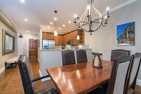 River Club 207 2 Bedroom Condo by Alpine Lodging Telluride