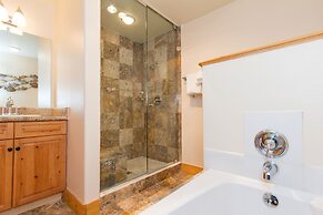Bear Creek Lodge 208 2 Bedroom Condo by Alpine Lodging Telluride