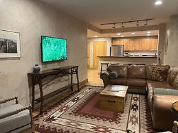 Bear Creek Lodge 107 2 Bedroom Condo by Alpine Lodging Telluride