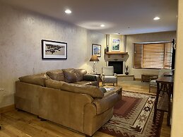 Bear Creek Lodge 107 2 Bedroom Condo by Alpine Lodging Telluride