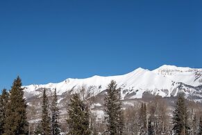 Bear Creek Lodge 209ab 2 Bedroom Condo by Alpine Lodging Telluride