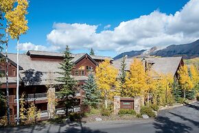 Bear Creek Lodge 406 4 Bedroom Condo by Alpine Lodging Telluride