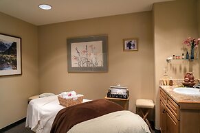 Bear Creek Lodge 406 4 Bedroom Condo by Alpine Lodging Telluride