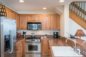 Bear Creek Lodge 409 4 Bedroom Condo by Alpine Lodging Telluride