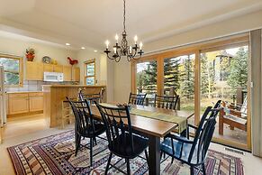 1952 Northstar 3 Bedroom Townhouse by RedAwning