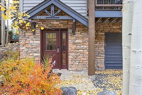 1952 Northstar 3 Bedroom Townhouse by RedAwning