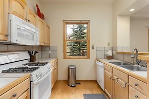 1952 Northstar 3 Bedroom Townhouse by RedAwning