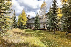 1952 Northstar 3 Bedroom Townhouse by RedAwning