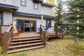 1952 Northstar 3 Bedroom Townhouse by RedAwning