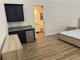 Pink Sands Point 10 Bedroom Estate