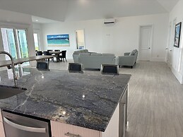 Pink Sands Point 10 Bedroom Estate