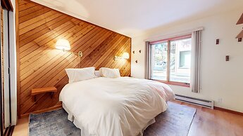 Snowcreek I #52 4 Bedroom Condo by RedAwning
