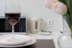 Świętojańska Studio Gdynia by Renters