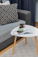 Świętojańska Studio Gdynia by Renters