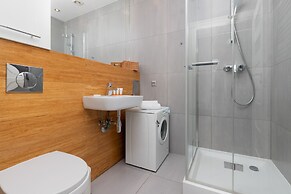 Świętojańska Studio Gdynia by Renters