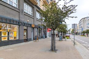 Świętojańska Studio Gdynia by Renters