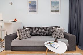 Świętojańska Studio Gdynia by Renters