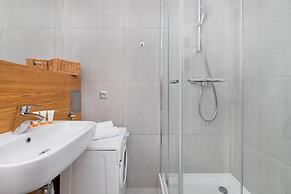 Świętojańska Studio Gdynia by Renters