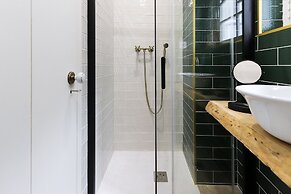 Castelo Premium II by Homing