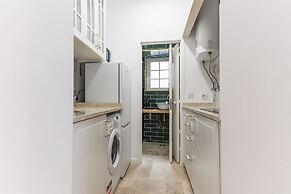 Castelo Premium II by Homing