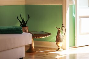 Castelo Premium II by Homing