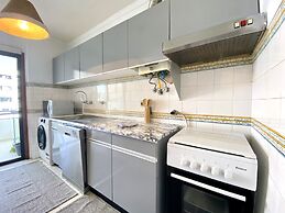 Vilamoura Charming With Pool by Homing