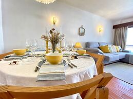 Vilamoura Charming With Pool by Homing