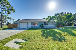 Fort Myers Vacation Home w/ Patio ~ 14 Mi to Beach