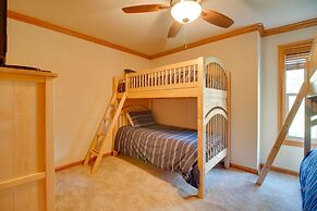 Pool Access, Deck & Boat Slip: Monkey Island Oasis