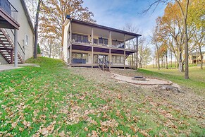 Pool Access, Deck & Boat Slip: Monkey Island Oasis