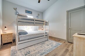 Modern Canyon Lake Vacation Home w/ Furnished Deck