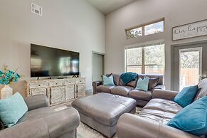 Modern Canyon Lake Vacation Home w/ Furnished Deck