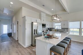 Steps to Ocean: Home w/ Deck in Crystal Beach!