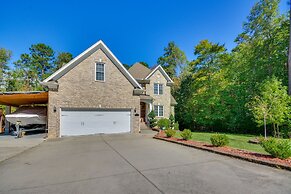 High Point Vacation Rental w/ Private Deck!